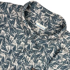 Columbia Men’s Palm Leaves Button Front Short Sleeve
Casual Shirt | Size XXL